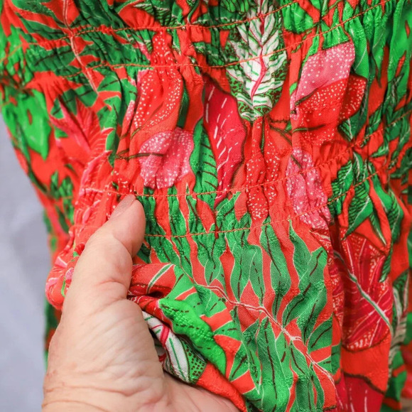 Rose & Olive Size L Hawaiian Floral ruffle tiered crop shirt/blouse - Picture 5 of 11